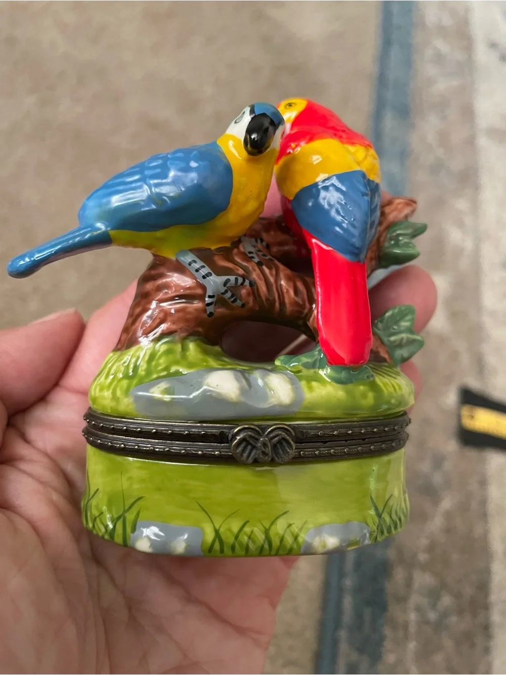 Colorful Ceramic Parrot Jewelry Trinket Box - with Baby Parrot. 🦜